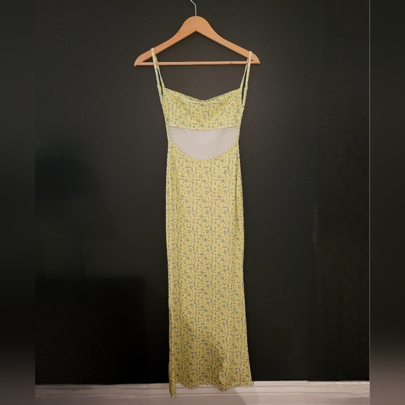 Yellow Floral Slip Dress with Spaghetti Straps And Open Back - Picture 2 of 4